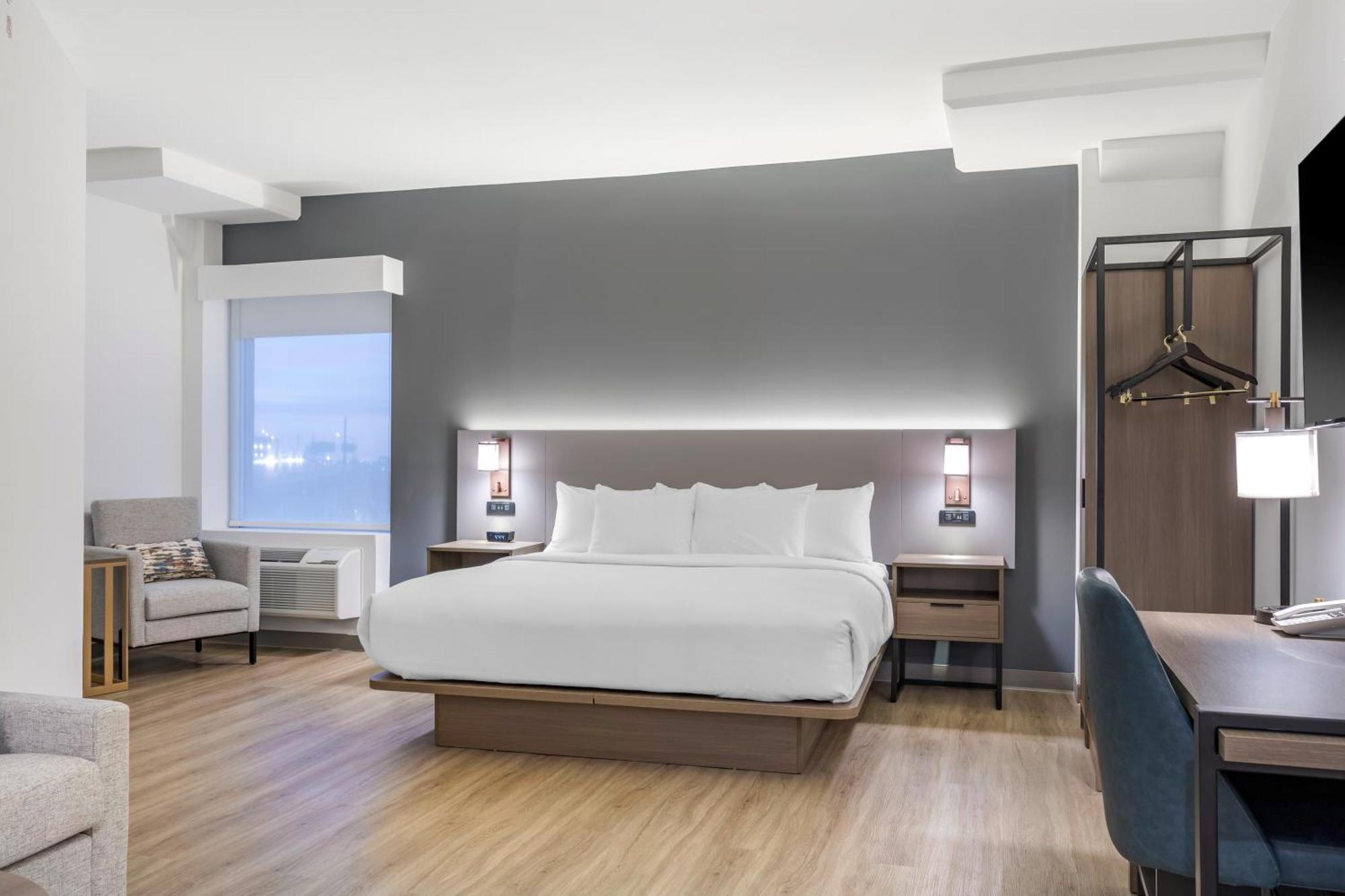 Comfort Inn & Suites Newark Liberty International Airport Exteriör bild