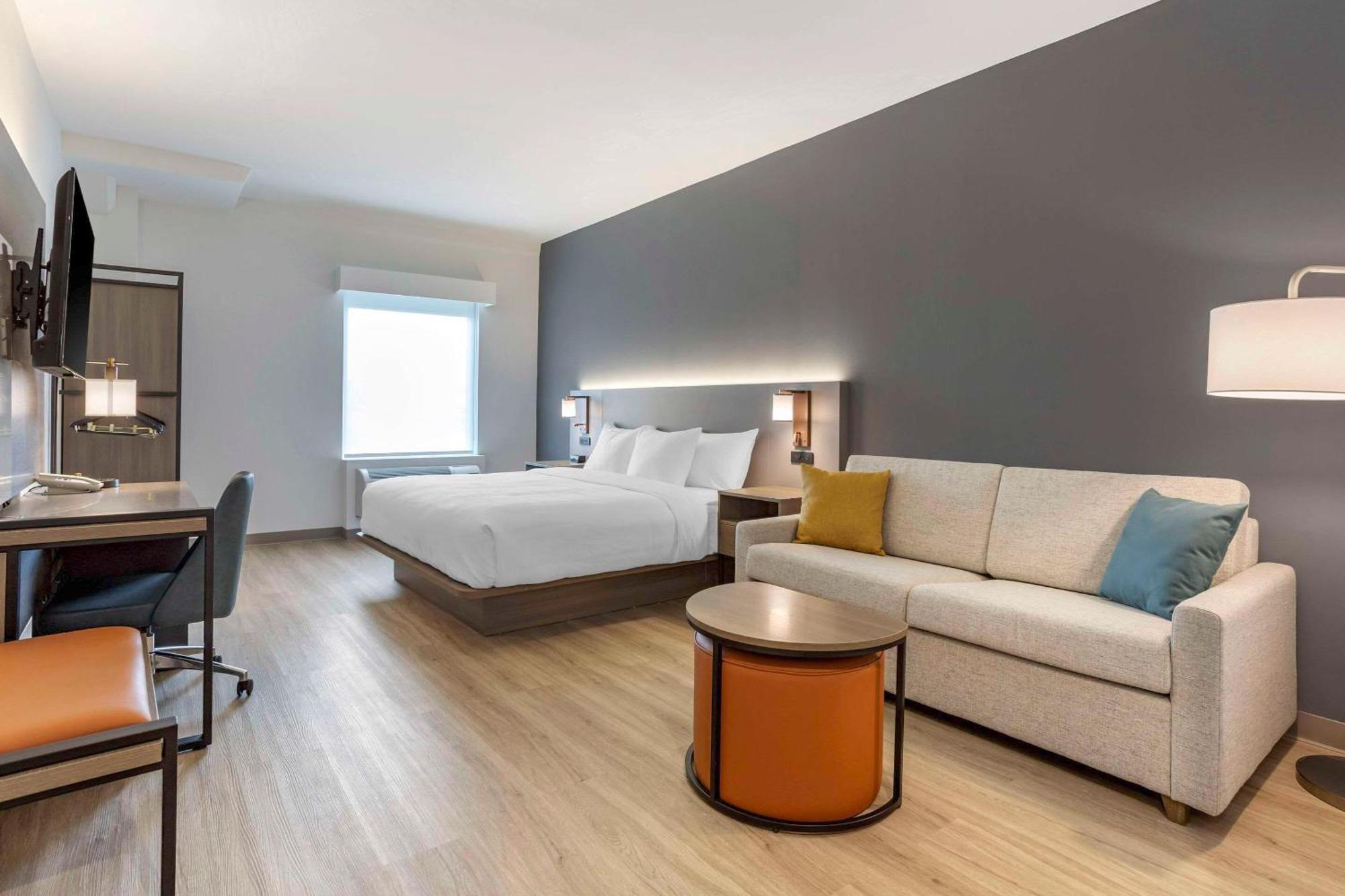 Comfort Inn & Suites Newark Liberty International Airport Exteriör bild